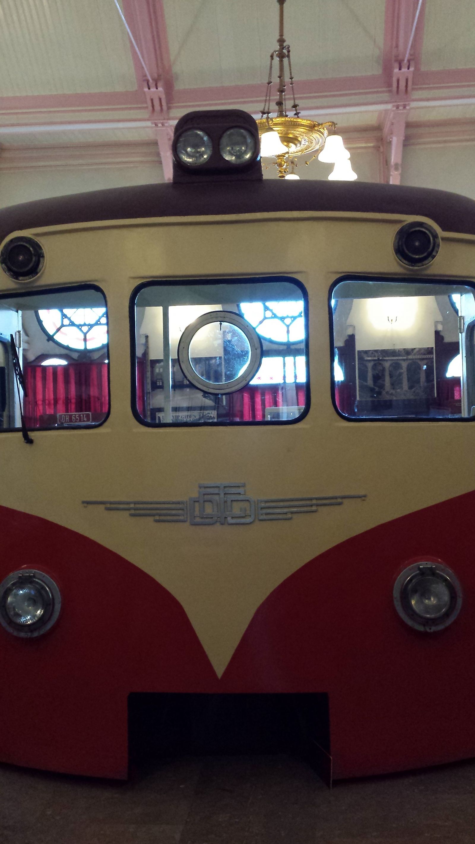 Eminn Tren Gar